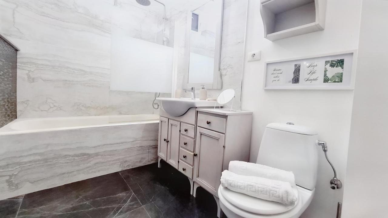 Spacious 5* Luxury In Historic Center Free Parking คลูจ-นาโปกา ภายนอก รูปภาพ